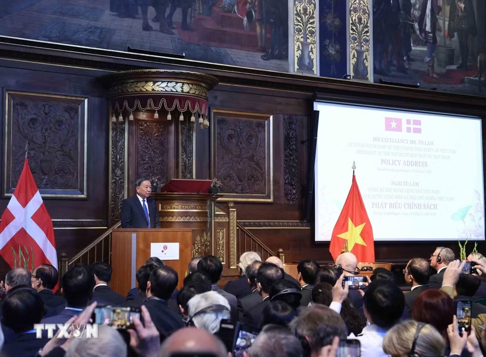 Tổng Bí thư, Chủ tịch nước Tô Lâm đến phát biểu chính sách tại Đại học Copenhagen (Đan Mạch). (Ảnh: Thống Nhất/TTXVN) Tổng Bí thư, Chủ tịch nước Tô Lâm đến phát biểu chính sách tại Đại học Copenhagen (Đan Mạch). (Ảnh: Thống Nhất/TTXVN)
