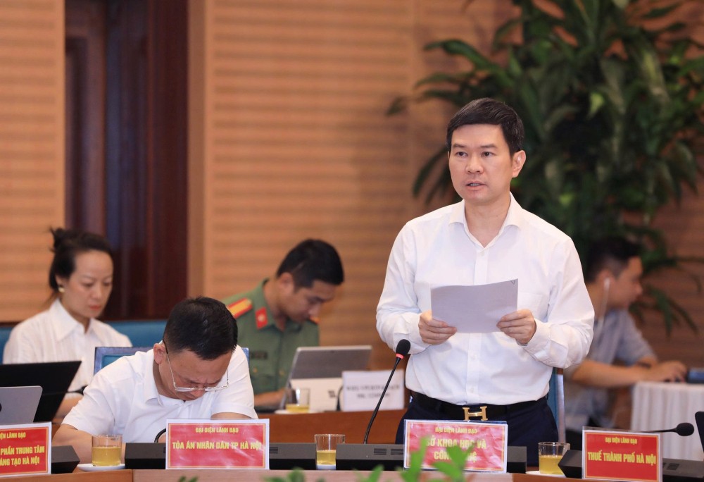 Lãnh đạo Sở Khoa học và Công nghệ Hà Nội phát biểu tại cuộc họp. Lãnh đạo Sở Khoa học và Công nghệ Hà Nội phát biểu tại cuộc họp.