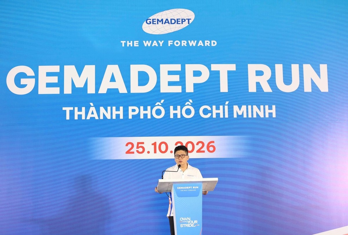 Ông Đỗ Công Khanh, Phó Tổng giám đốc, Đại diện Ban Lãnh đạo Tập đoàn Gemadept. Ông Đỗ Công Khanh, Phó Tổng giám đốc, Đại diện Ban Lãnh đạo Tập đoàn Gemadept.