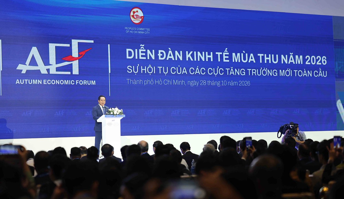 TP.HCM xác định Diễn đàn Kinh tế Mùa thu 2026 là cơ hội quan trọng để lắng nghe, trao đổi kinh nghiệm và tìm kiếm những mô hình hợp tác mới với các đối tác trong nước và quốc tế. Ảnh: Lê Toàn. TP.HCM xác định Diễn đàn Kinh tế Mùa thu 2026 là cơ hội quan trọng để lắng nghe, trao đổi kinh nghiệm và tìm kiếm những mô hình hợp tác mới với các đối tác trong nước và quốc tế. Ảnh: Lê Toàn.