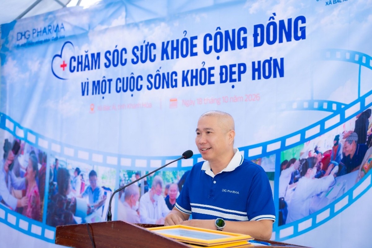 Ông Nguyễn Mạnh Thắng - Giám đốc Đối ngoại Công ty Cổ phần Dược Hậu Giang chia sẻ về hành trình đồng hành cùng ngành y tế chăm sóc người dân khó khăn.