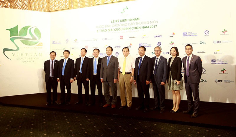 10 năm Cuộc bình chọn Báo cáo thường niên: Công khai minh bạch, bảo vệ lợi ích hợp pháp của nhà đầu tư ảnh 1
