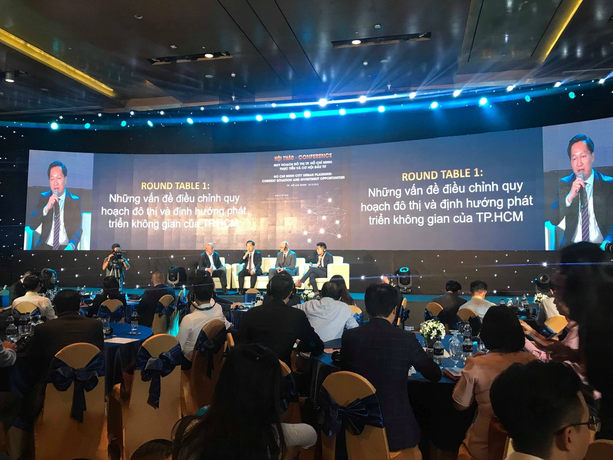 Không phải chung cư mà nhà đơn lẻ mới gây ra tắc đường ở TP.HCM! ảnh 1