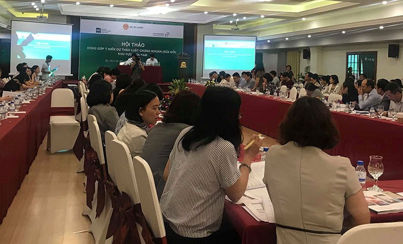 Dự thảo Luật Chứng khoán: Nóng chuyện “mua cổ phiếu quỹ phải giảm vốn điều lệ” ảnh 1