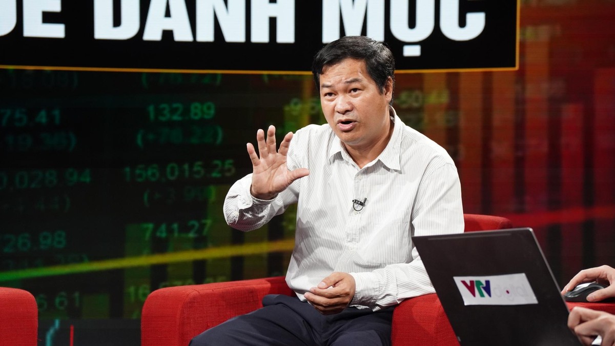 “Tôi còn nhìn dài, và đầu tư chứng khóan sẽ là con đường đi suốt cuộc đời của mình”, nhà đầu tư Trần Tiến Dũng khẳng định.