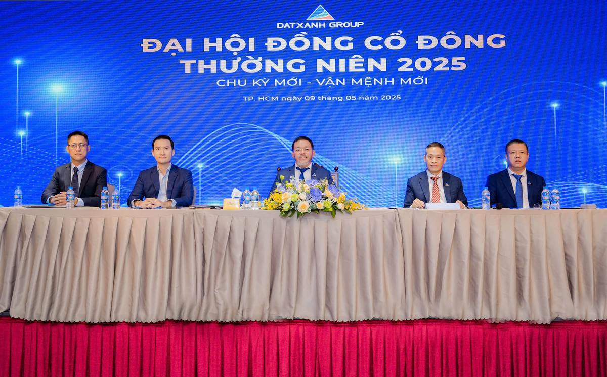 Ban lãnh đạo Tập đoàn Đất Xanh tại Đại hội đồng cổ đông thường niên 2025