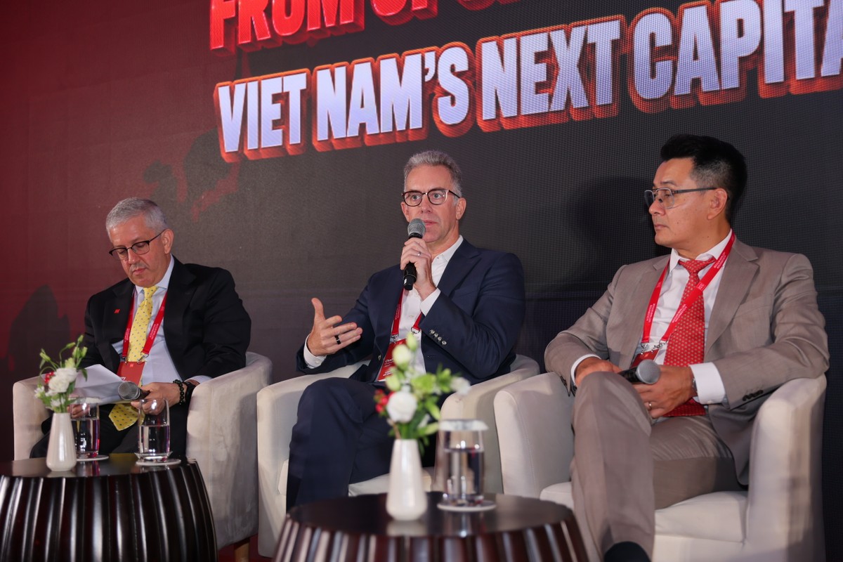 Ông Chad Ovel, đại diện Mekong Capital chia sẻ tại sự kiện.