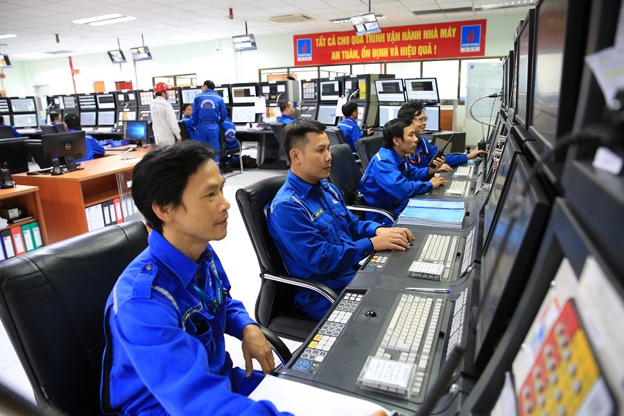 Lọc hóa dầu Bình Sơn (BSR) từng bước vượt bão kép ảnh 1
