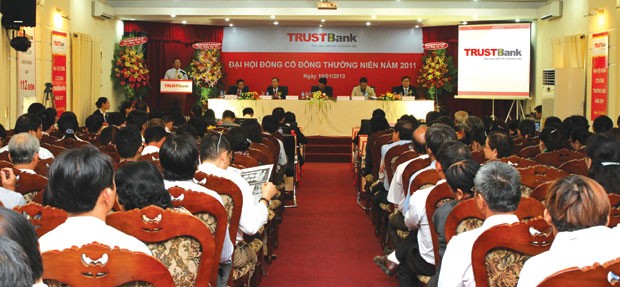 TRUSTBank quyết tâm tự tái cấu trúc ảnh 1
