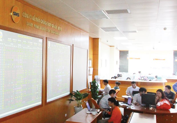 TTCK tháng 10, chờ đợi thông tin hỗ trợ ảnh 1