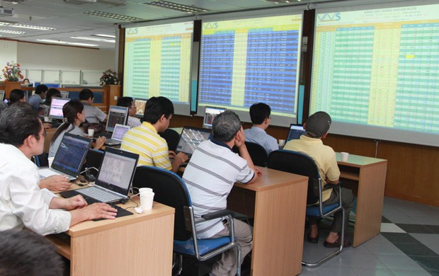 Sự kiện chứng khoán đáng chú ý ngày 1/11 ảnh 1