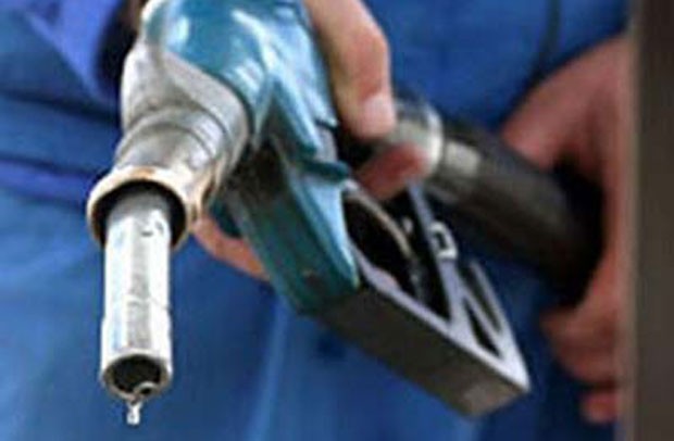 Lỗ vẫn chưa được tăng giá xăng dầu ảnh 1