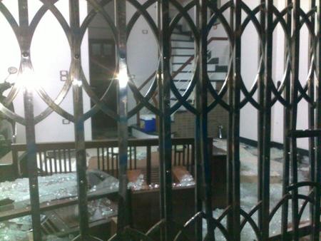 Hà Đông náo loạn vụ phá nhà siết nợ trăm tỷ ảnh 1