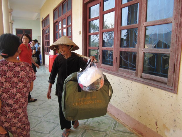 Vợi nỗi đau bằng sự chia sẻ ảnh 2