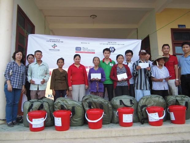 Vợi nỗi đau bằng sự chia sẻ ảnh 1 Vợi nỗi đau bằng sự chia sẻ ảnh 1