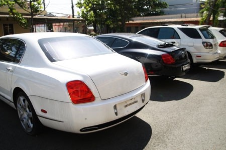 Đại gia bỏ siêu xe thoát thân ảnh 6