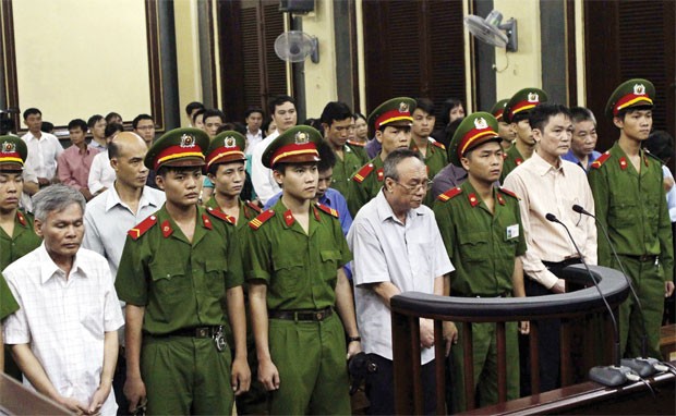 Tử hình với tội phạm kinh tế, khi  nào? ảnh 1