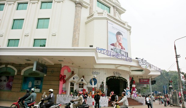 Tràng Tiền Plaza và ông chủ mới ảnh 1