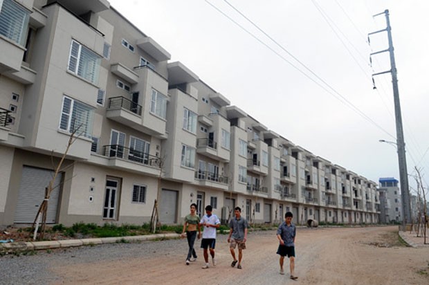 Hàng trăm biệt thự tại Khu đô thị Văn Phú bị bỏ hoang ảnh 2 Hàng trăm biệt thự tại Khu đô thị Văn Phú bị bỏ hoang ảnh 2