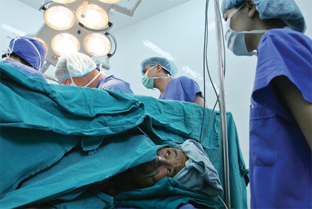 “Bó tay” với hành vi trục lợi bảo hiểm  của cơ sở y tế  ảnh 1