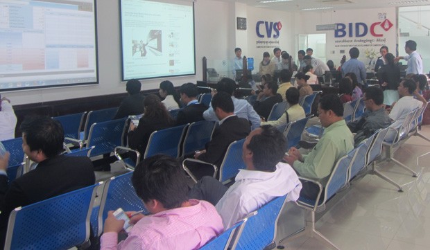 Nhà đầu tư Việt Nam khó mua cổ phiếu ở TTCK ngoại ảnh 1