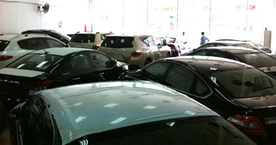 Xe ngoại ế ẩm chờ khách ảnh 1