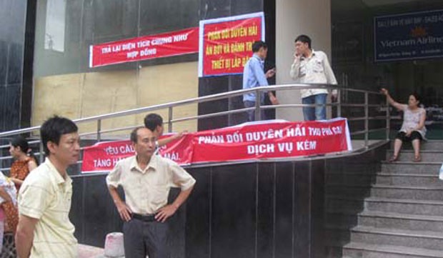 Dân chung cư 16B Nguyễn Thái Học, Hà Đông tập trung đòi quyền lợi ảnh 3