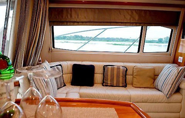 Sắm du thuyền để đi làm hằng ngày ở Sài Gòn ảnh 2