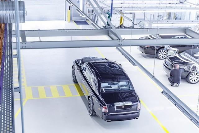 Ngắm chiếc Rolls-Royce Phantom cuối cùng xuất xưởng ảnh 3