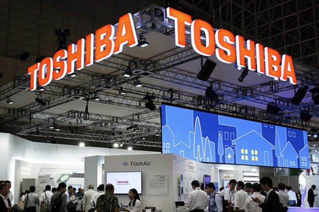 Chủ tịch Toshiba từ chức ảnh 1