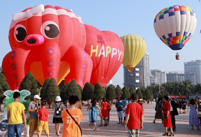 Lần đầu tiên trình diễn khinh khí cầu ở Đà Nẵng ảnh 4