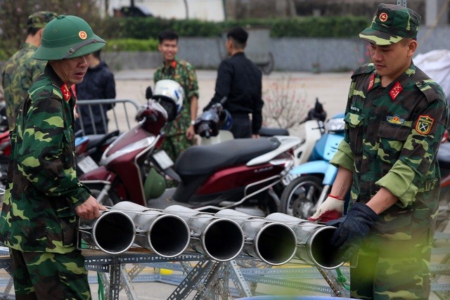 Hà Nội: Bên trong trận địa pháo hoa chuẩn bị khai hoả, đón giao thừa ảnh 1