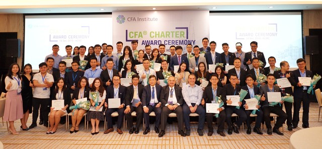 Xác định “ngôi vương” Cuộc thi phân tích đầu tư của VIỆN CFA® 2019-2020 ảnh 1
