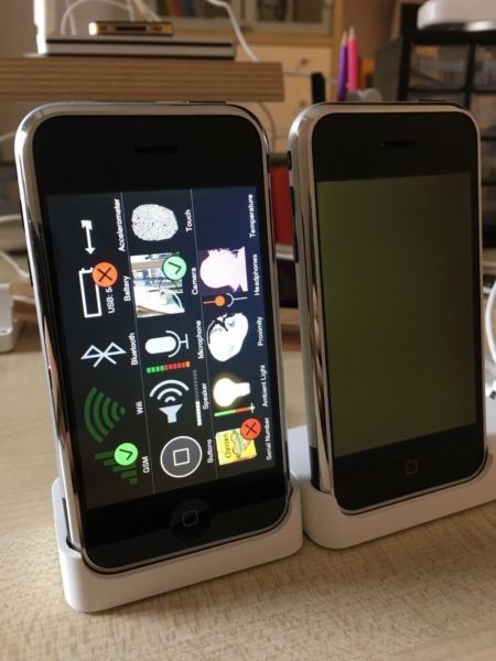 Nguyên mẫu iPhone đầu tiên được trả giá trên 12.000 USD ảnh 1