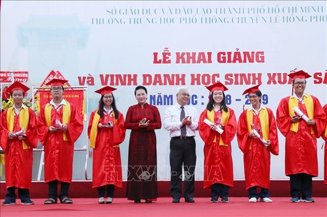 Tạo điều kiện tốt nhất để đầu tư cho sự nghiệp giáo dục ảnh 1