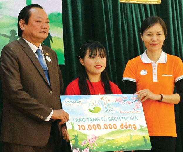 Hành trình 10 năm ươm mầm hạnh phúc của ABBank ảnh 1