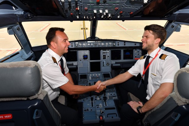 Vietjet công bố báo cáo kiểm toán 2018: Doanh thu quốc tế đã vượt qua doanh thu nội địa ảnh 2