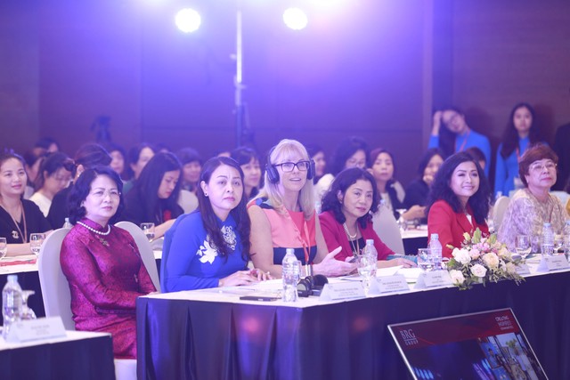 Doanh nhân Trần Uyên Phương: “Thời đại số cho các nữ doanh nhân cơ hội và sức mạnh mới” ảnh 2