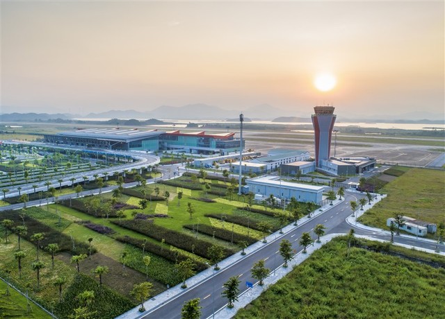 Quảng Ninh: Hành trình tiến đến “ngôi vương” du lịch Việt ảnh 1