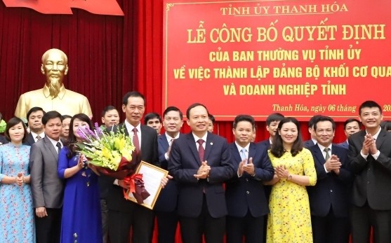 Kiện toàn tổ chức, nhân sự TP.HCM, tỉnh Long An và tỉnh Thanh Hóa ảnh 1
