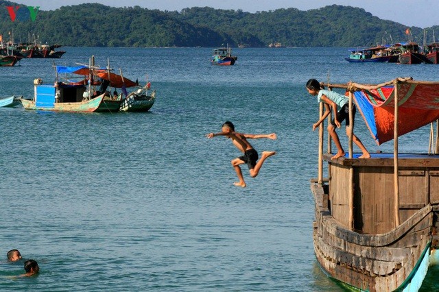 Biển Cô Tô - điểm đến hấp dẫn ẩn mình ở vùng Đông Bắc Tổ quốc ảnh 9