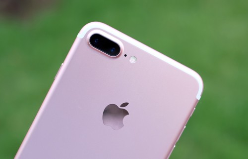 iphone-7-plus-chi-la-ban-nang-cap-don-thuan-1