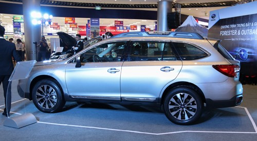 subaru-outback-suv-gia-dinh-gia-tu-1-7-ty-tai-viet-nam-page-2-1