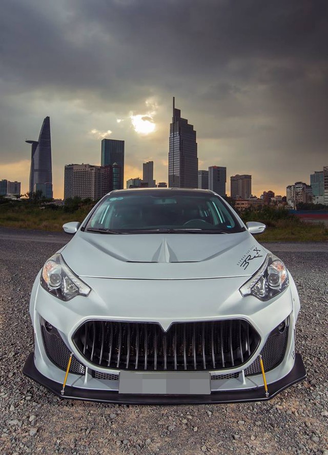Kia K3 biến thành siêu xe Maserati GranTurismo tại Việt Nam ảnh 2