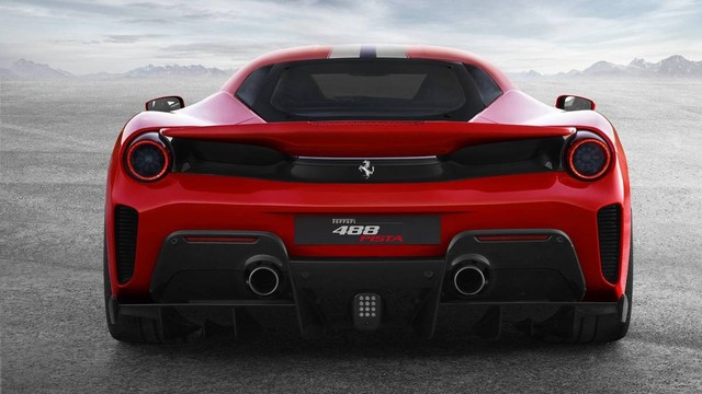 Ferrari 488 Pista - siêu xe mới thách thức McLaren 720S ảnh 5