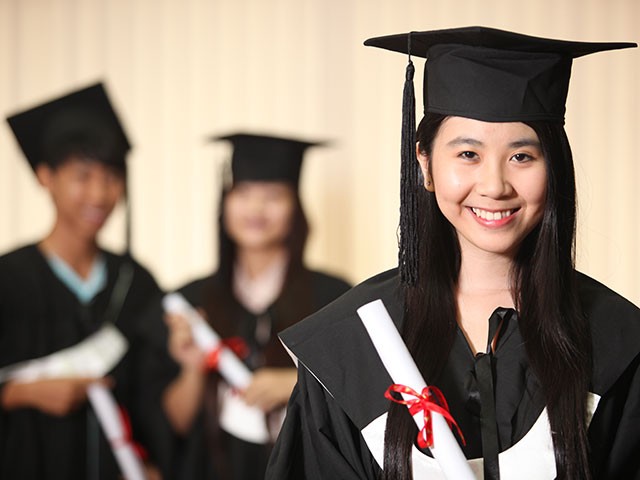 Muốn con du học, bố mẹ Việt cần chuẩn bị khoảng 3,5 tỷ đồng ảnh 1