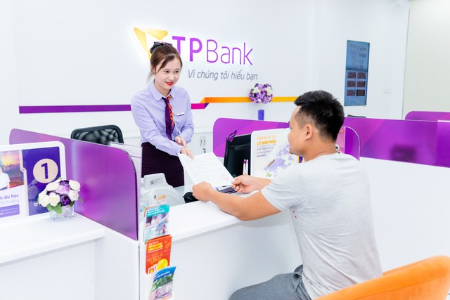 Lãnh đạo các ngân hàng nói gì sau quyết định giảm lãi suất mạnh tay của Ngân hàng Nhà nước? ảnh 1