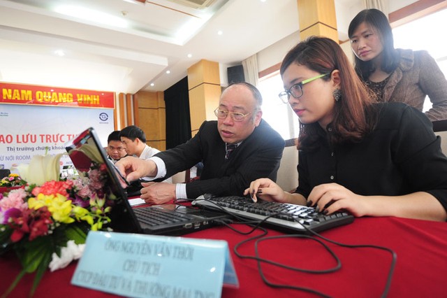 Thị trường chứng khoán 2016: Cơ hội từ nới room, hàng mới và diễn biến giá dầu ảnh 123