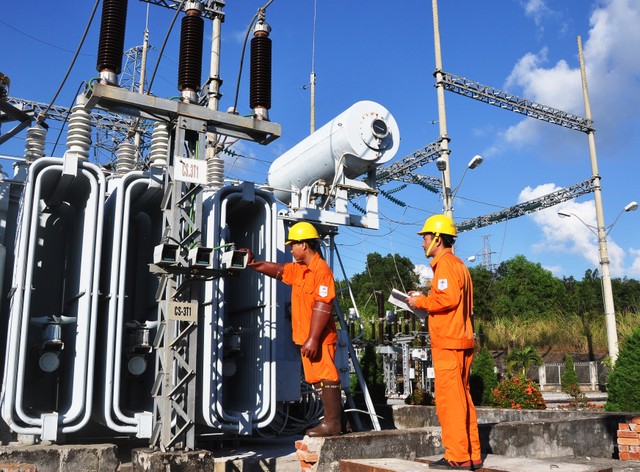 “Treo” chi phí 13.000 tỷ đồng, EVN sắp tăng giá điện? ảnh 1