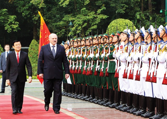 Dấu ấn đối ngoại Việt Nam trong năm hội nhập 2015 ảnh 4
